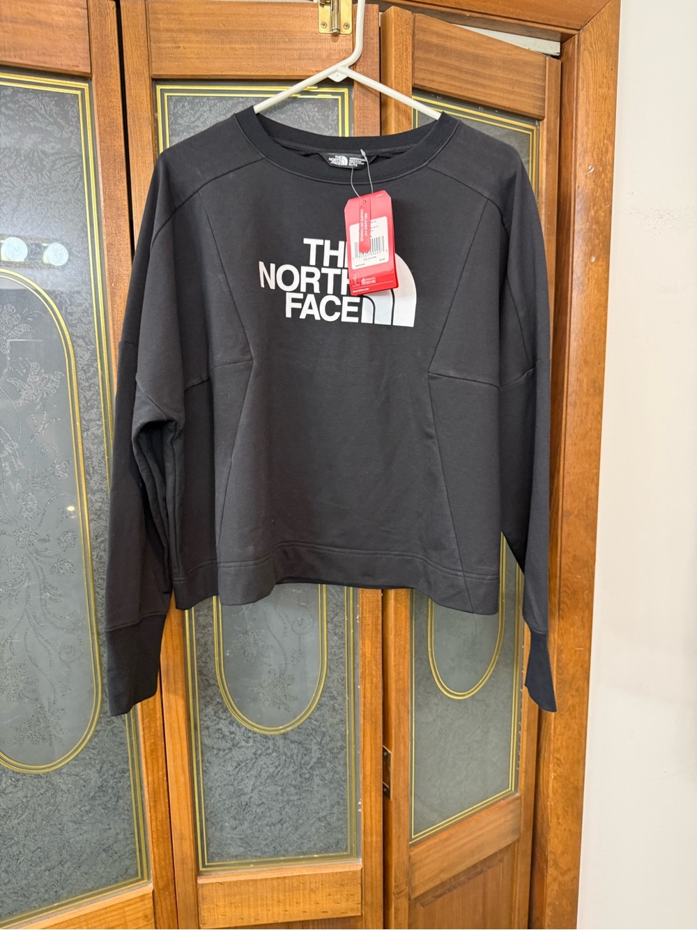NORTHFACE LADIES  Black Logo Crewneck Sweatshirt, BRAND NEW